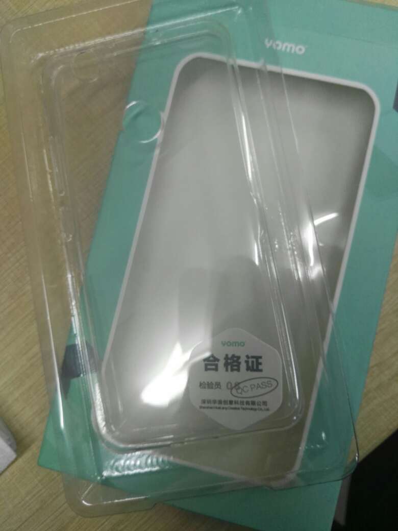 手机壳做工还可以,和手机很搭。