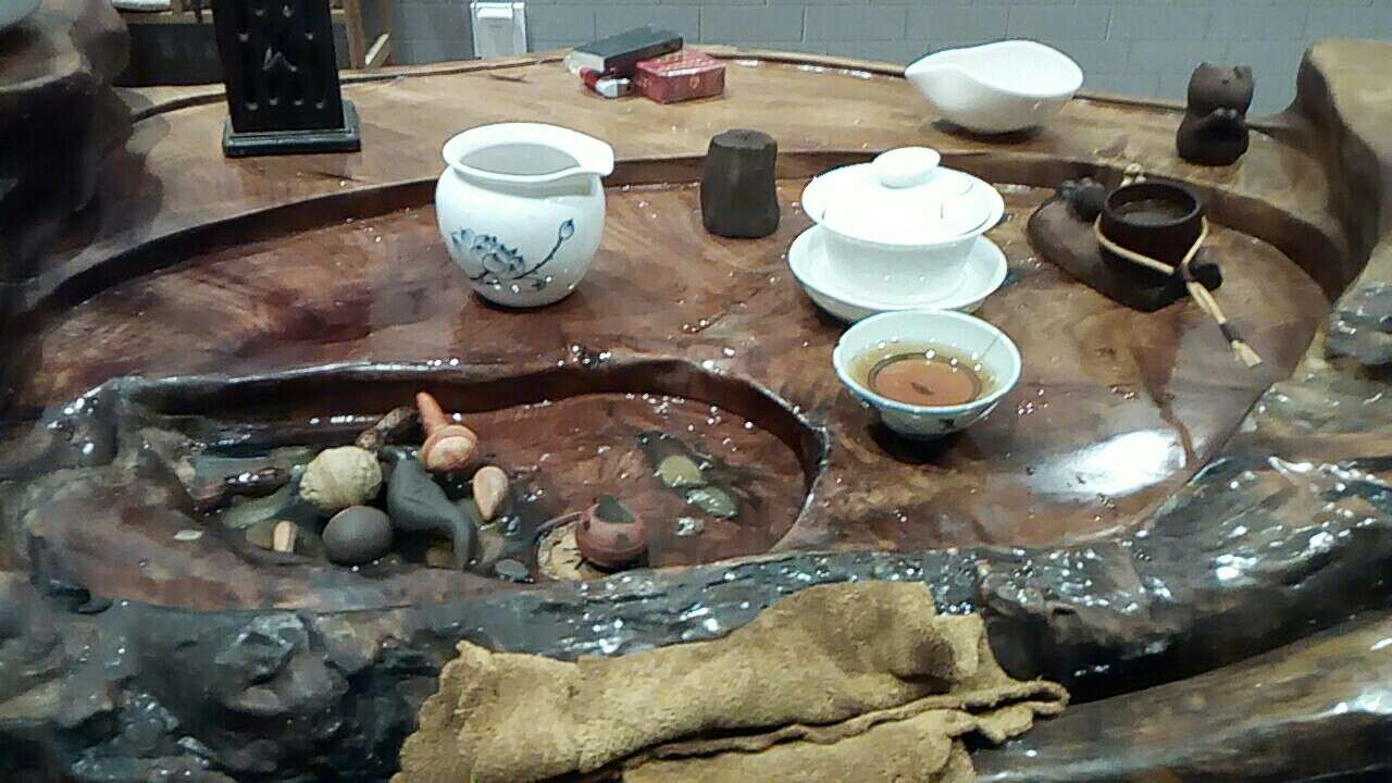 还是八马的比较靠谱,上次买的小品牌的不知道放了多少香精