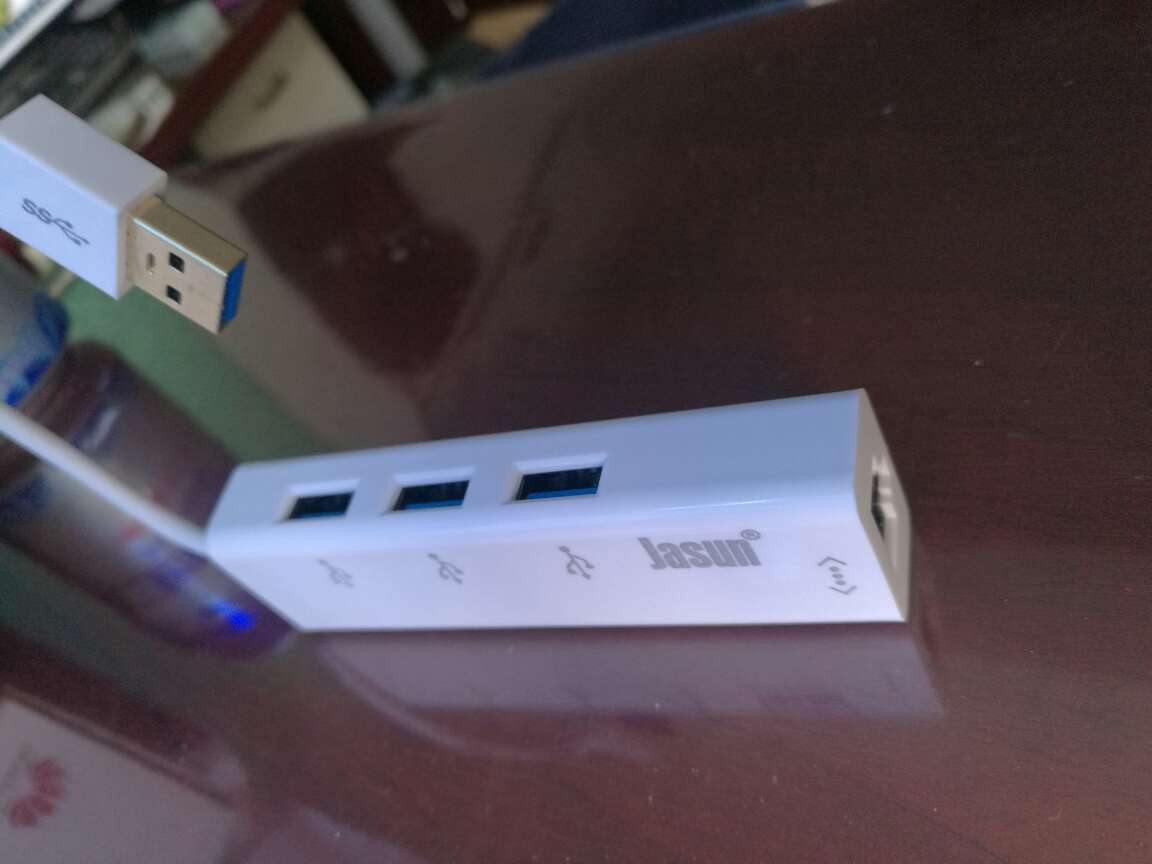 质量很好,既可以充电又可以插入U盘使用又可以作为网线输入