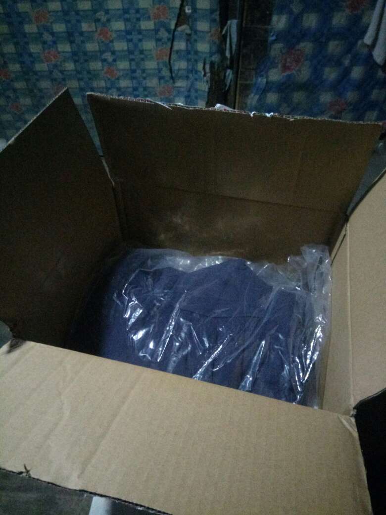 包装到位,衣服做工也好,穿了两天,感觉还行吧