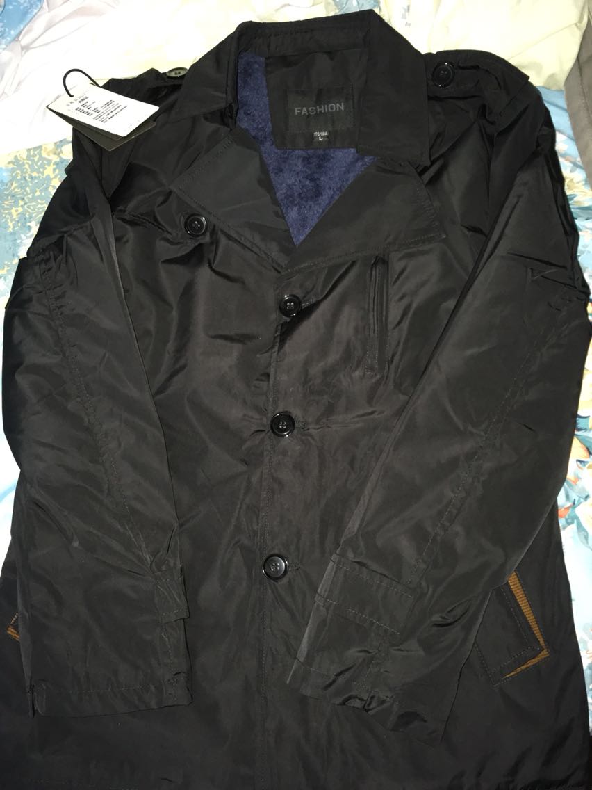 衣服挺好,就是里面的毛毛感觉要掉毛一样