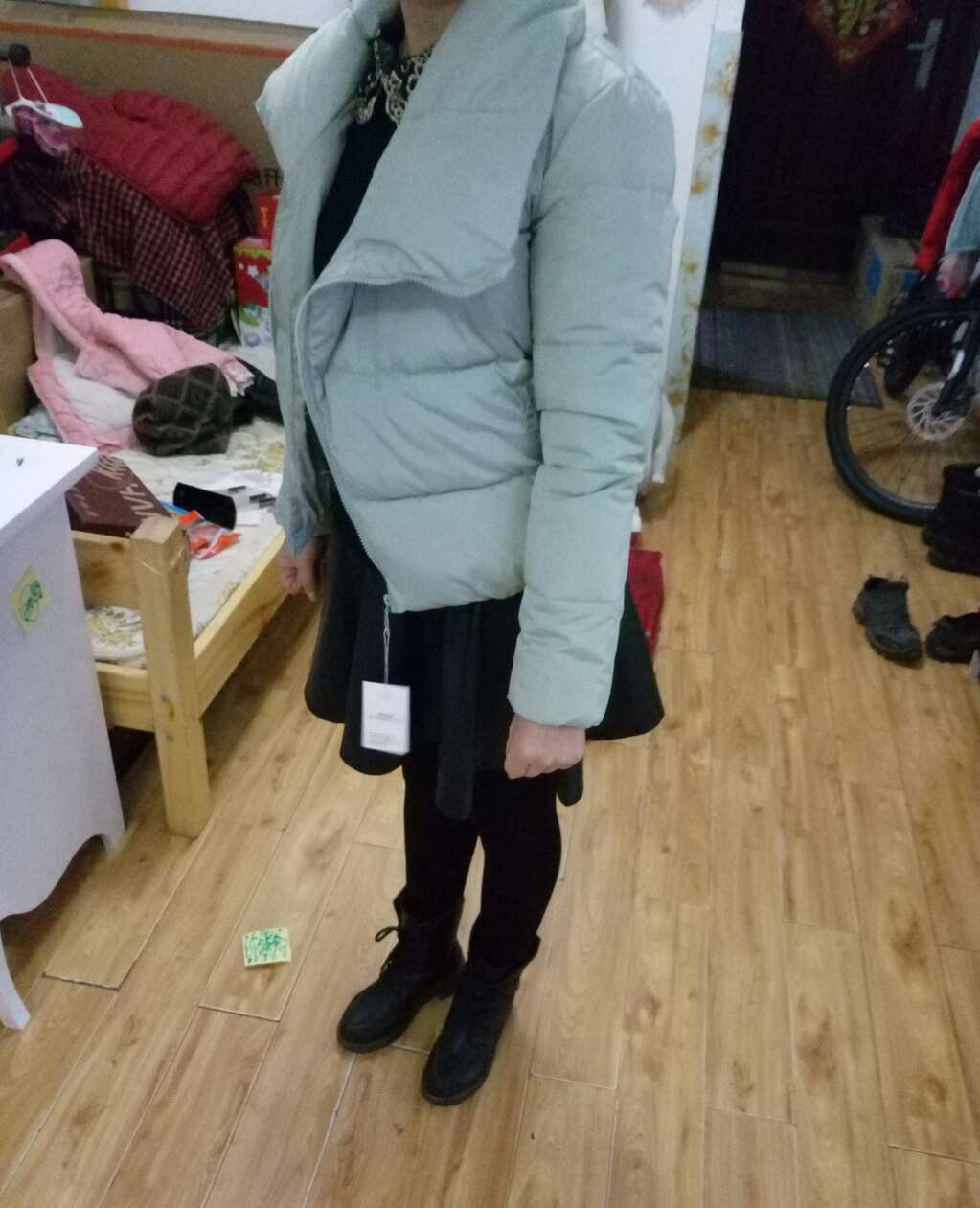在买东西就是放心,只要是自营的感觉质量都不错,有问题客服也很积极的回答,总会让你满意,就算有小意外也会很快解决的,感觉超赞?,很省心!