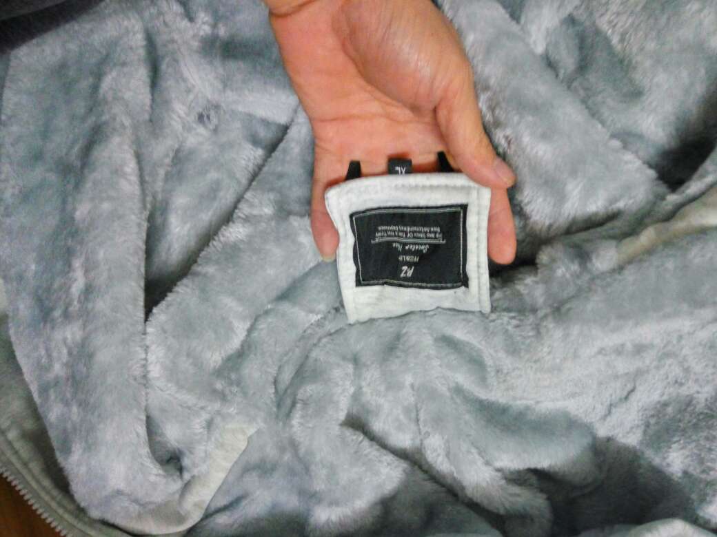 有点粘毛