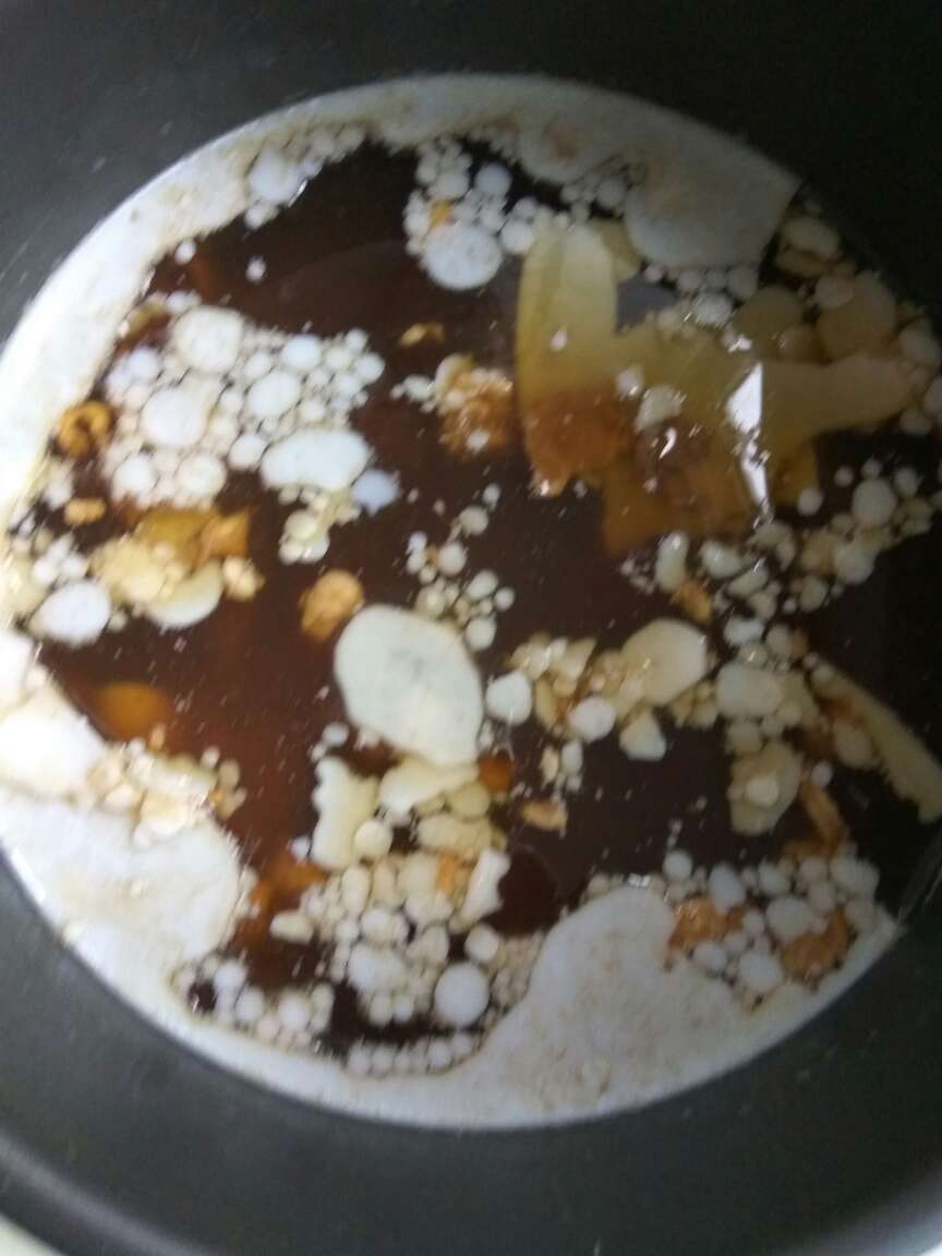 肉已炖,有筋,有肉,肥而不腻,很不错,东西很快送到物流不错