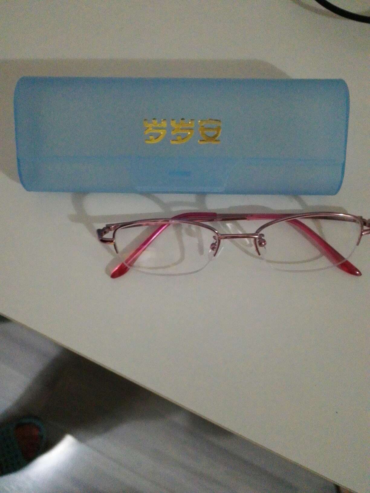 颜色挺好看的,应该挺好的,很清晰的。