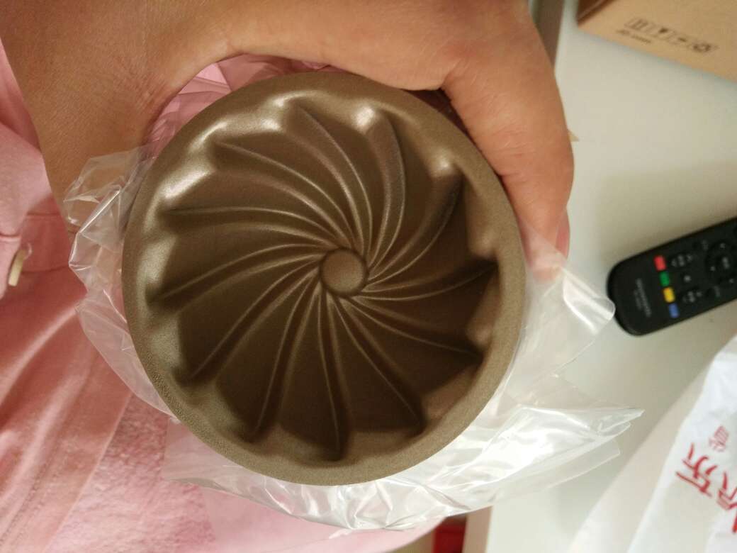 质量不错,挺厚实的!颜色也挺好看的!还可以反复利用,避免浪费!