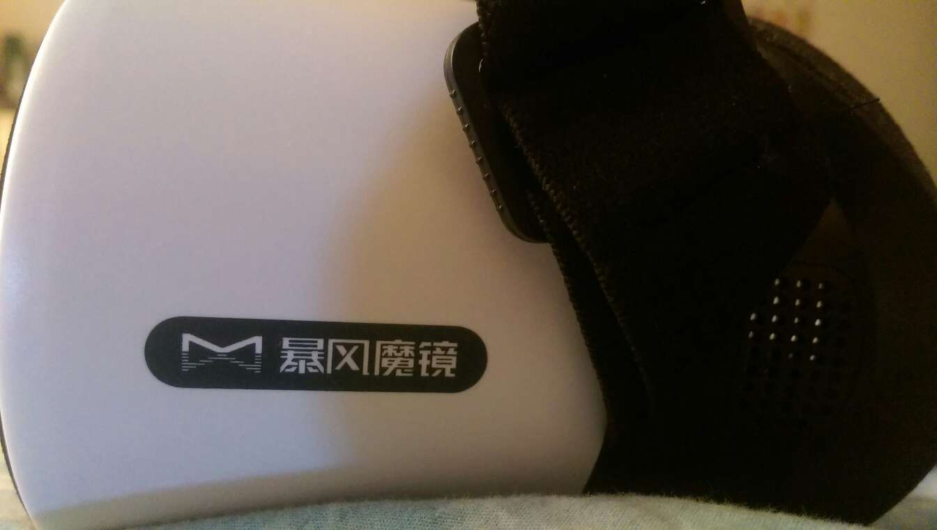 轻巧,但做工一般,能体验vr效果,好评!
