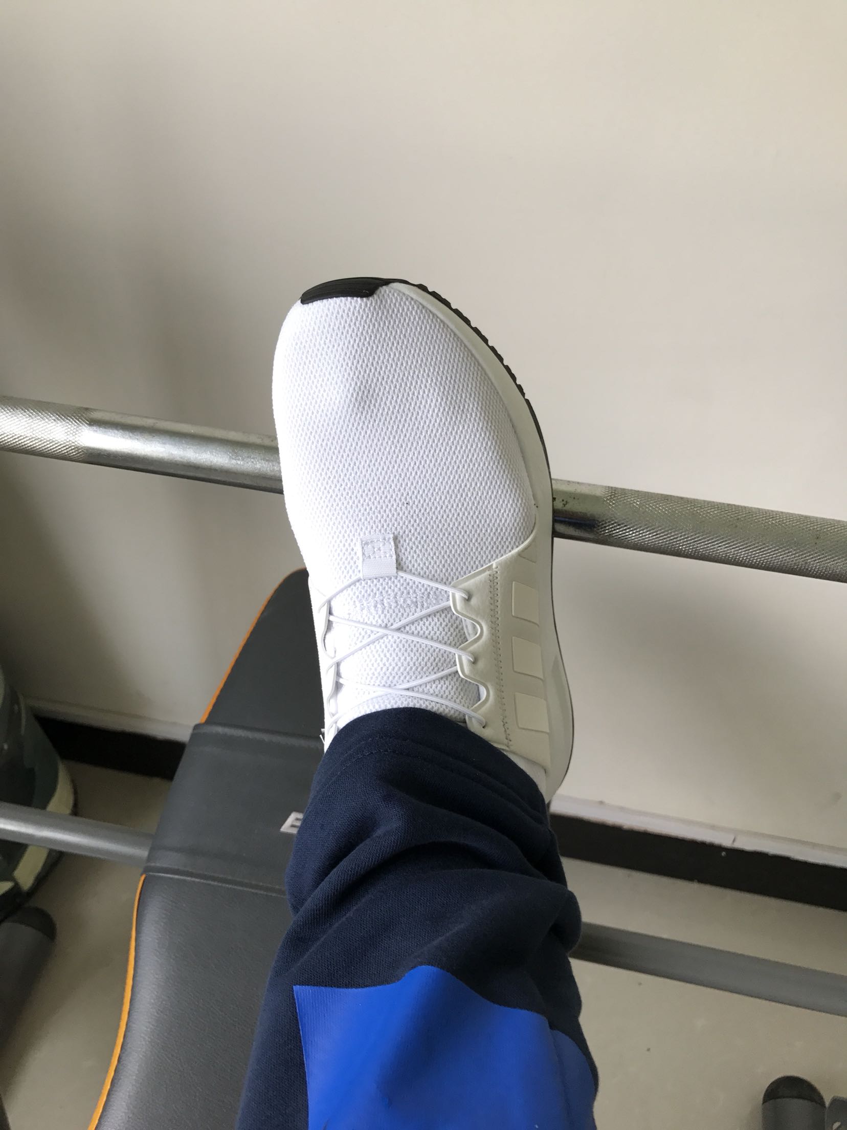 鞋子穿着很舒服 不错非常好