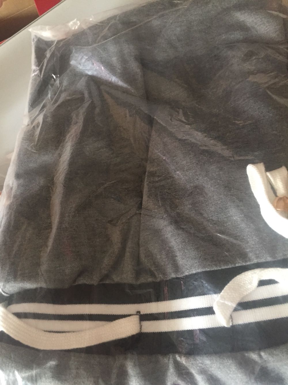 让我多花** 差评 不过这衣服不错