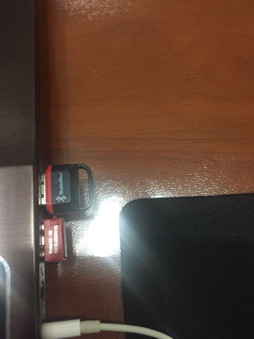当天收到货,目前感觉还不错。因为是win10系统不需要安装驱动,即插即用,很方便。