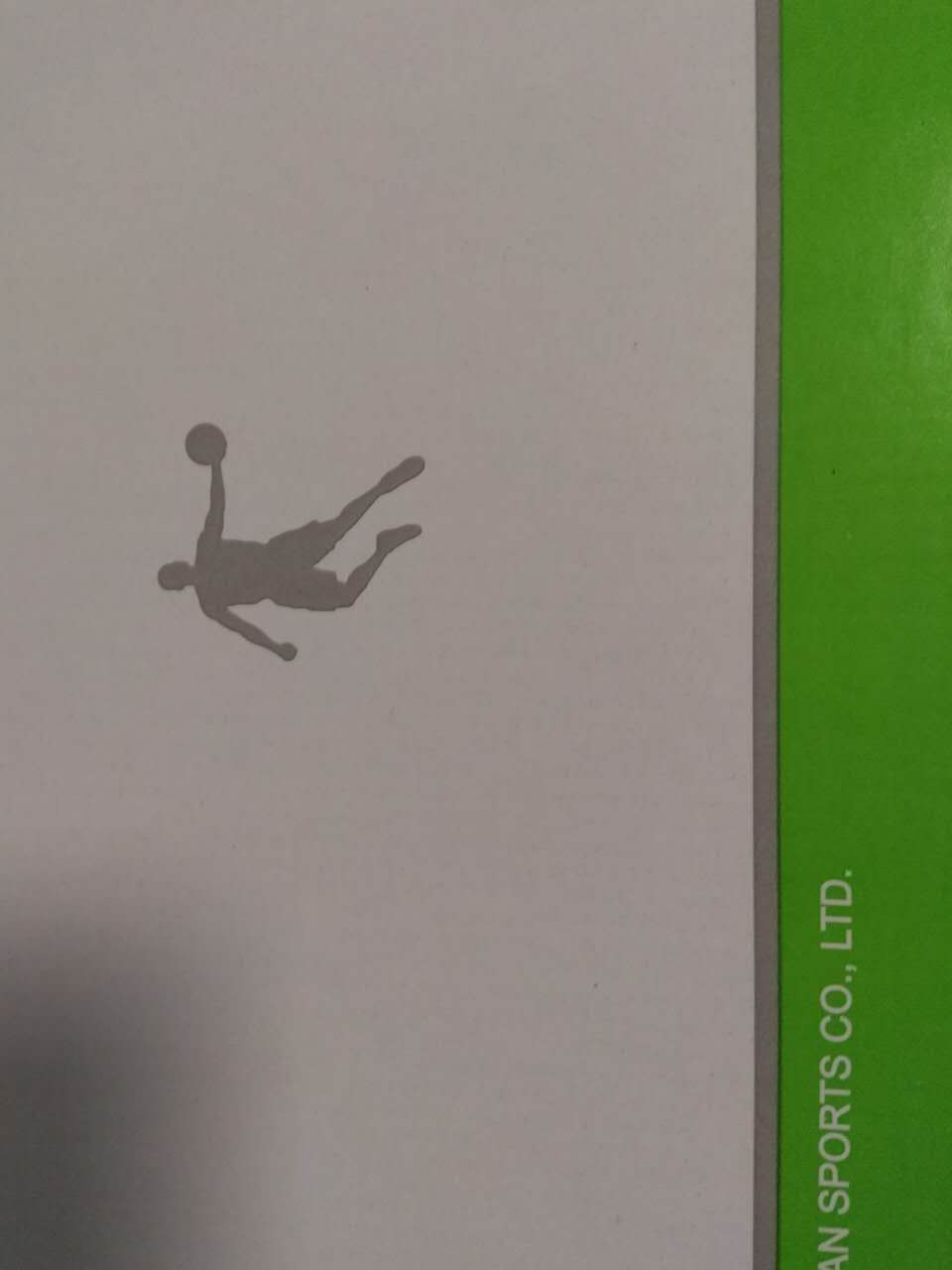 款式新颖,还行吧,包裹性差点总体来说的过去