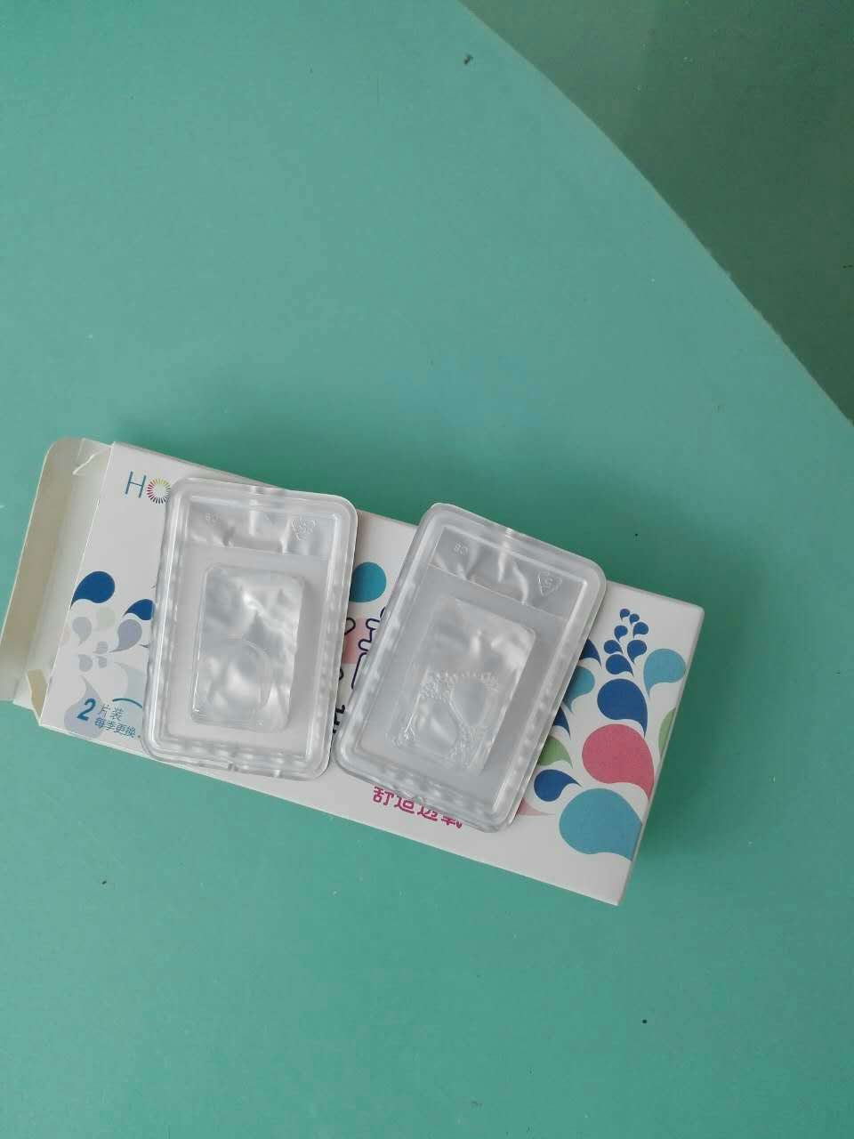 性价比高,发货速度快,主要是信赖,无差货,希望继续保持,让顾客没有后顾之忧。一次买了两副,戴起来很舒服