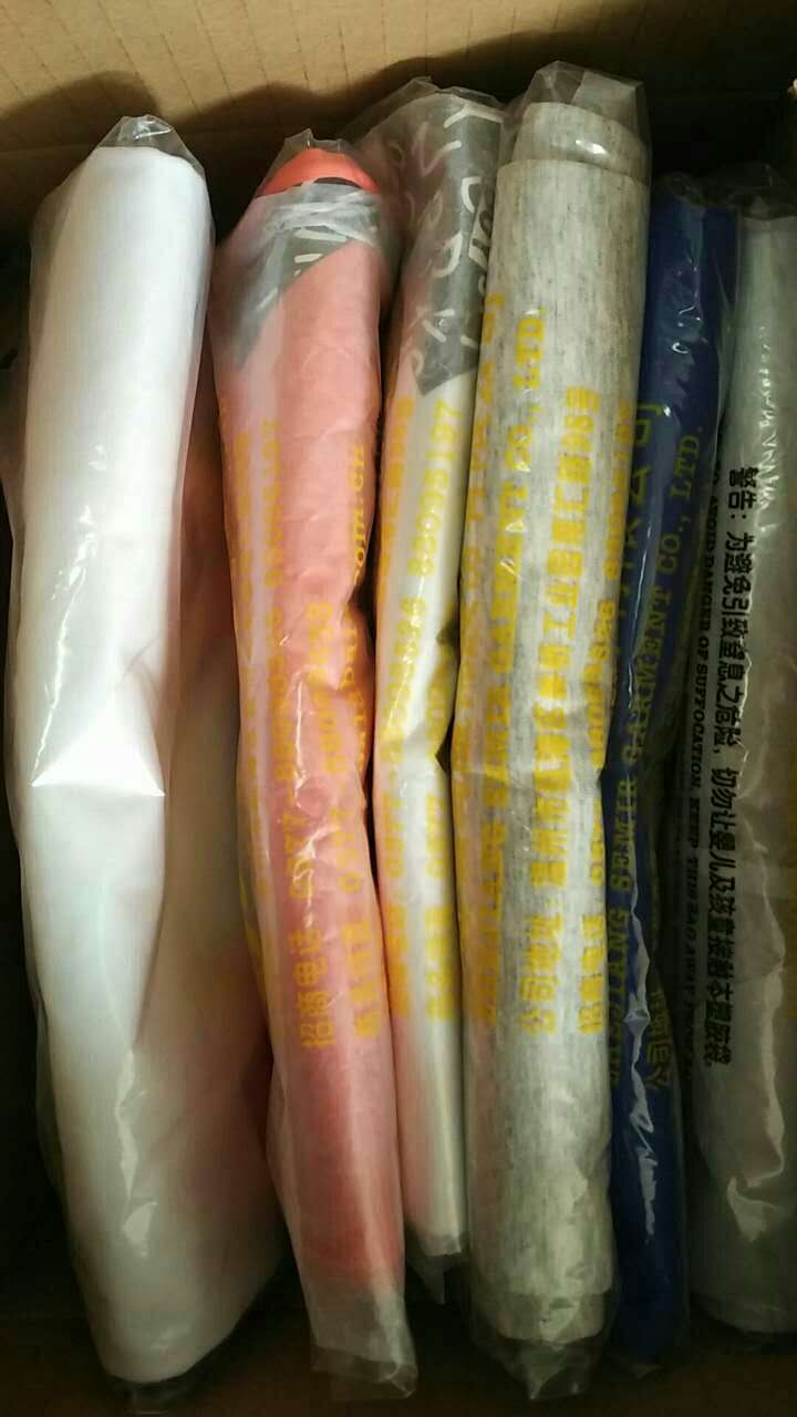 一下买了6件,可以穿2年了,衣服质量不错,巴拉巴拉的童装一直很好哦!