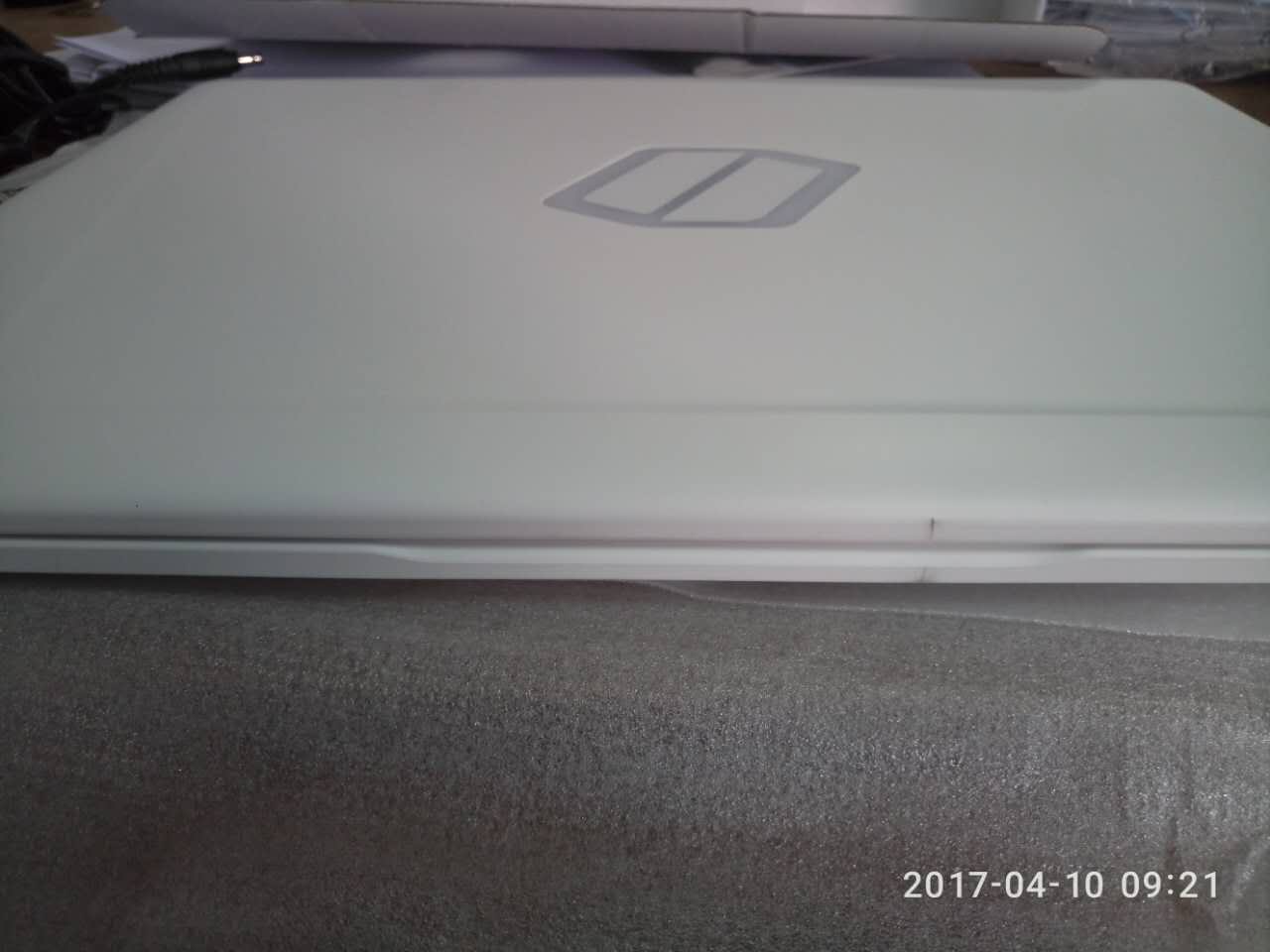 玩了四五天才来评价,真心不错!娱乐大师跑分21万,不知道是不是锁成绩了看评论大家都是跑21万,跑分高主要是因为有个不错的固态硬盘。屏幕虽然是方但还可以没有漏光可视角度低的毛病。还有就是win10用的很不习惯巨硬长点心吧!