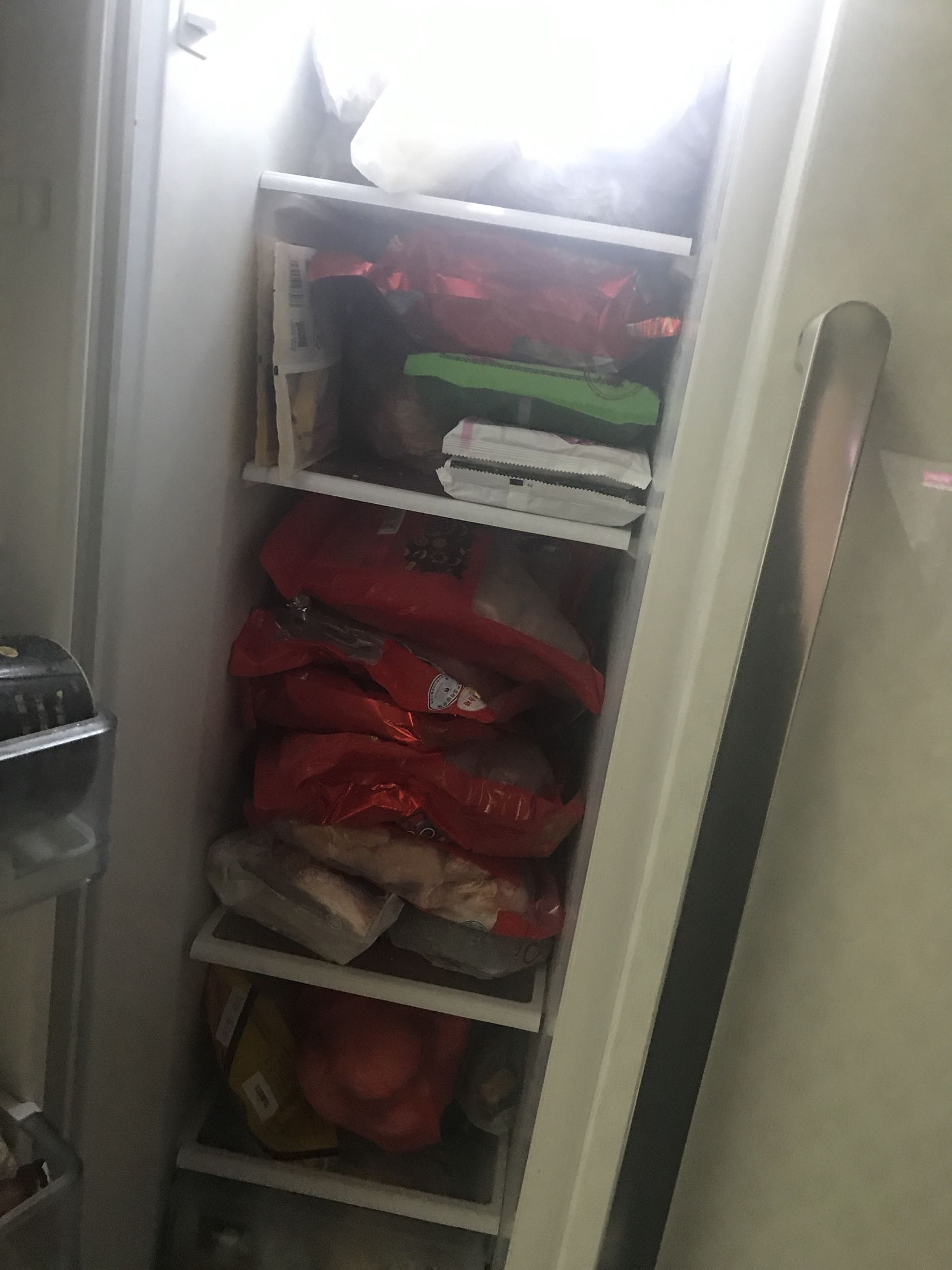 一直信赖的品质价廉又物美,佩服的送货速度,我家里吃的用的都靠,我都不用逛超市的,家里两个冰箱都被的东西放满的,哈哈?