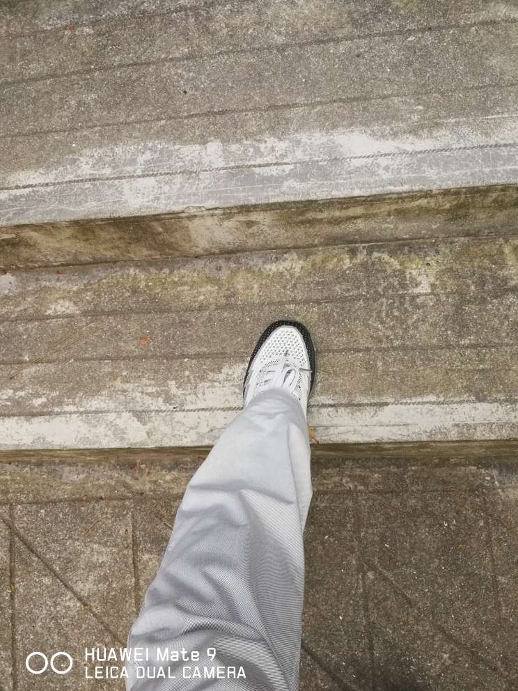 还行,合脚,到手后即试穿了,不错