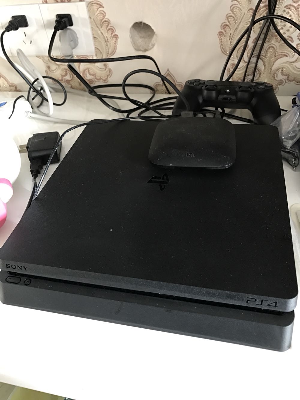 从小没拥有过游戏机,算是为了情怀买单吧,还行。