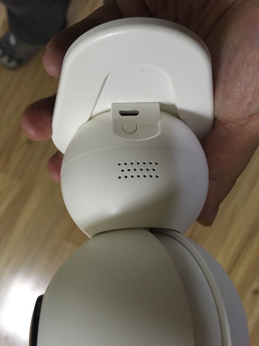 效果清晰,安装方便,但是缺点是底座不能分离,不好上墙