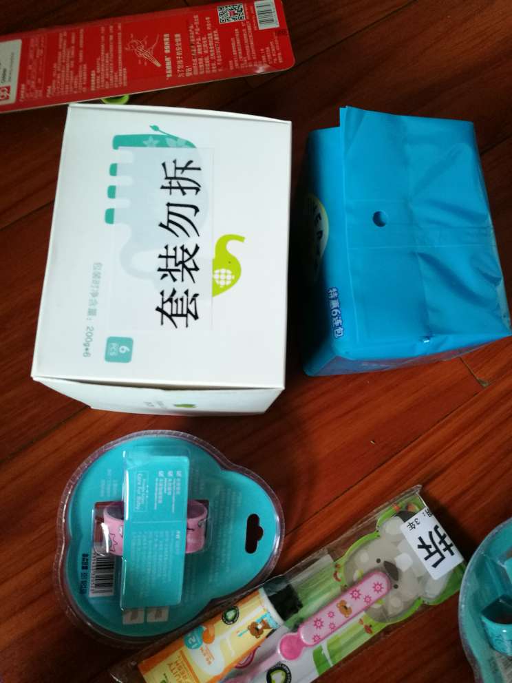 东西很不错,经常在买母婴产品,物流快,很满意。希望多做活动。