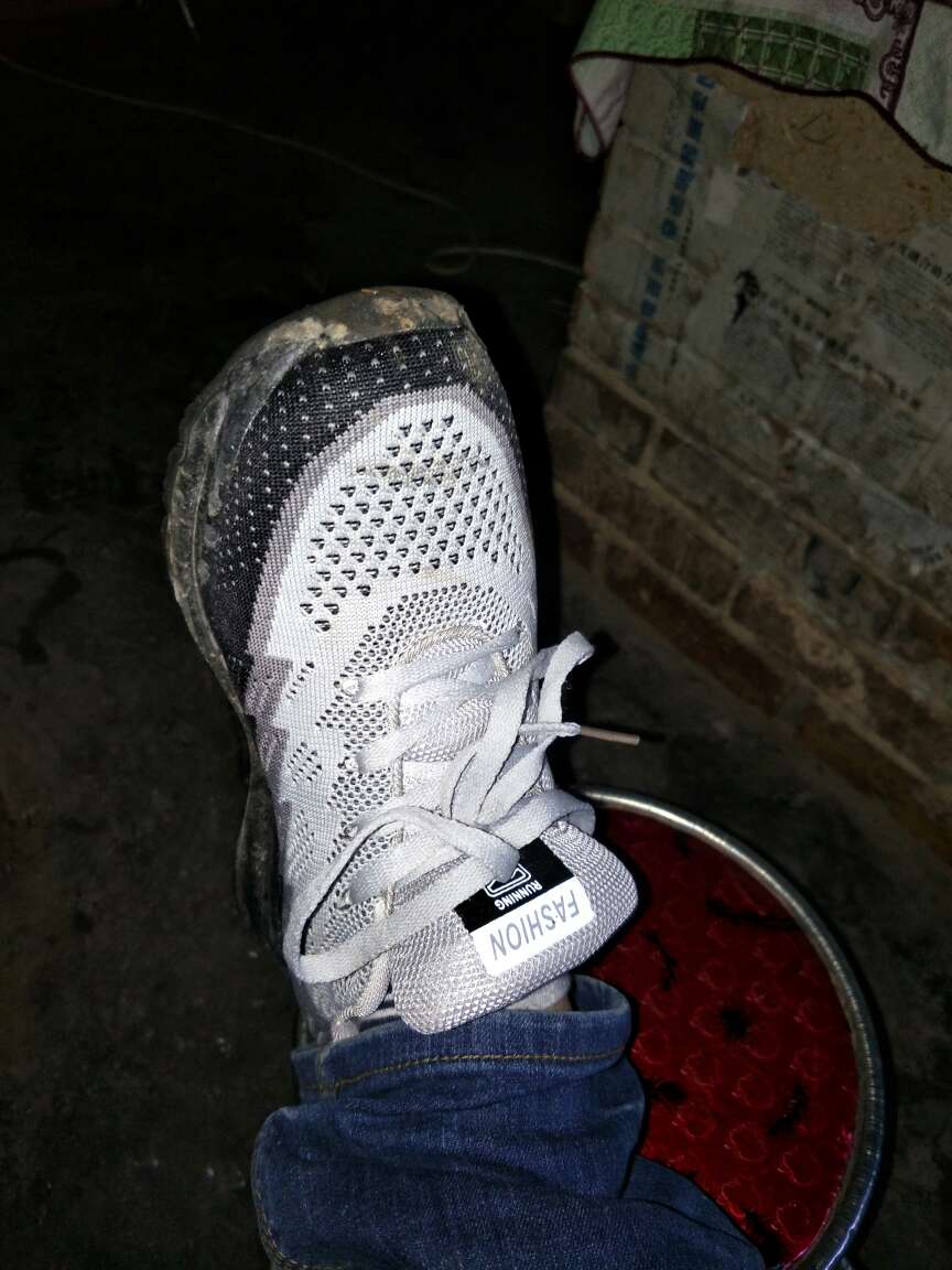 鞋还可以,,,,,,,,,,