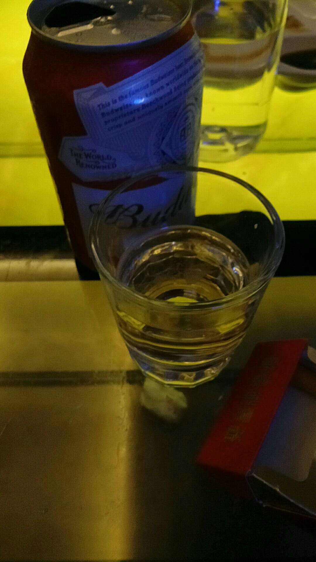 喝了,觉得也不是很差,也不是很好,一般般吧,比较也不是那么正中