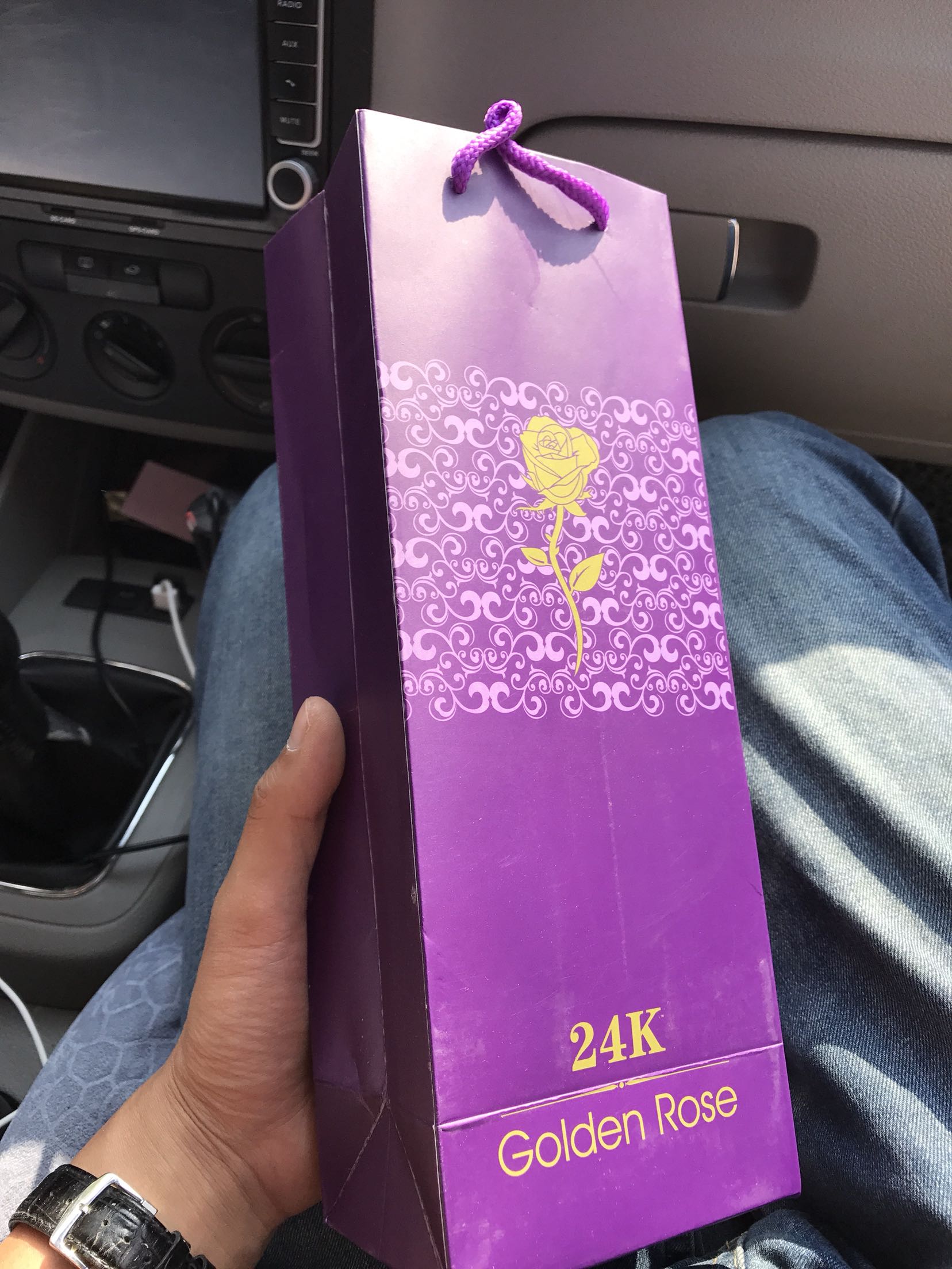 金玫瑰以收到!做工精细!礼盒精美!物流速度!