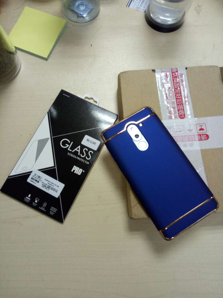 手机收到了,试用了四天,通话声音清晰,这四天看了八集电视剧,打了一个小时电话,现在还有18个电,手机不错,值得点赞