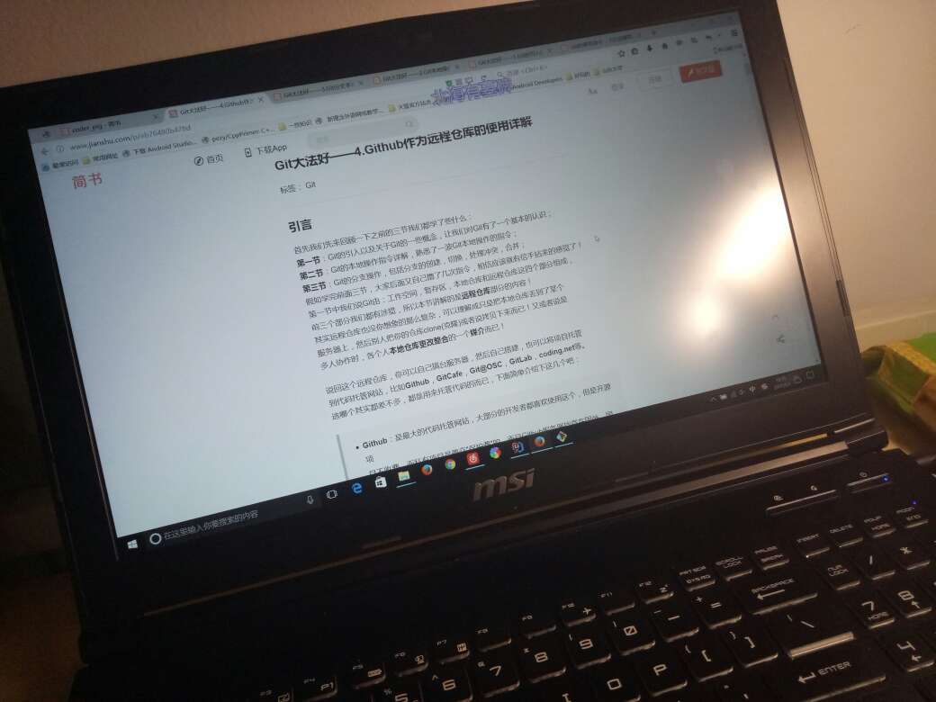 电脑还可以 键盘很舒服 就是有点漏电 不用自己键盘的话 有点烫 时间长了会晕