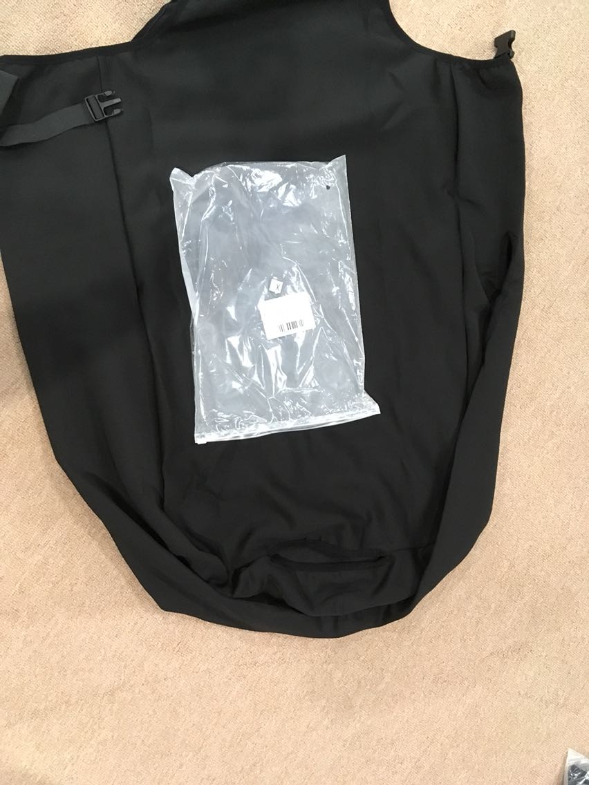 质量还可以,但价格稍贵,正准备使用,弹性不错,只是薄了点,希望耐用。