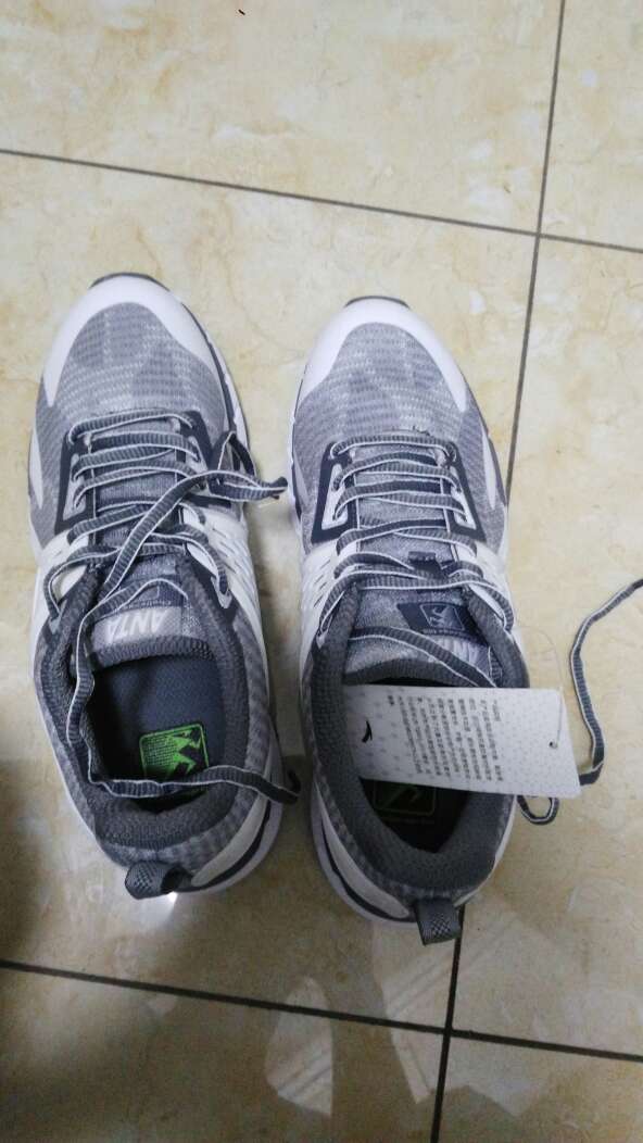 穿了很舒服,还没去跑步,穿段时间看看。