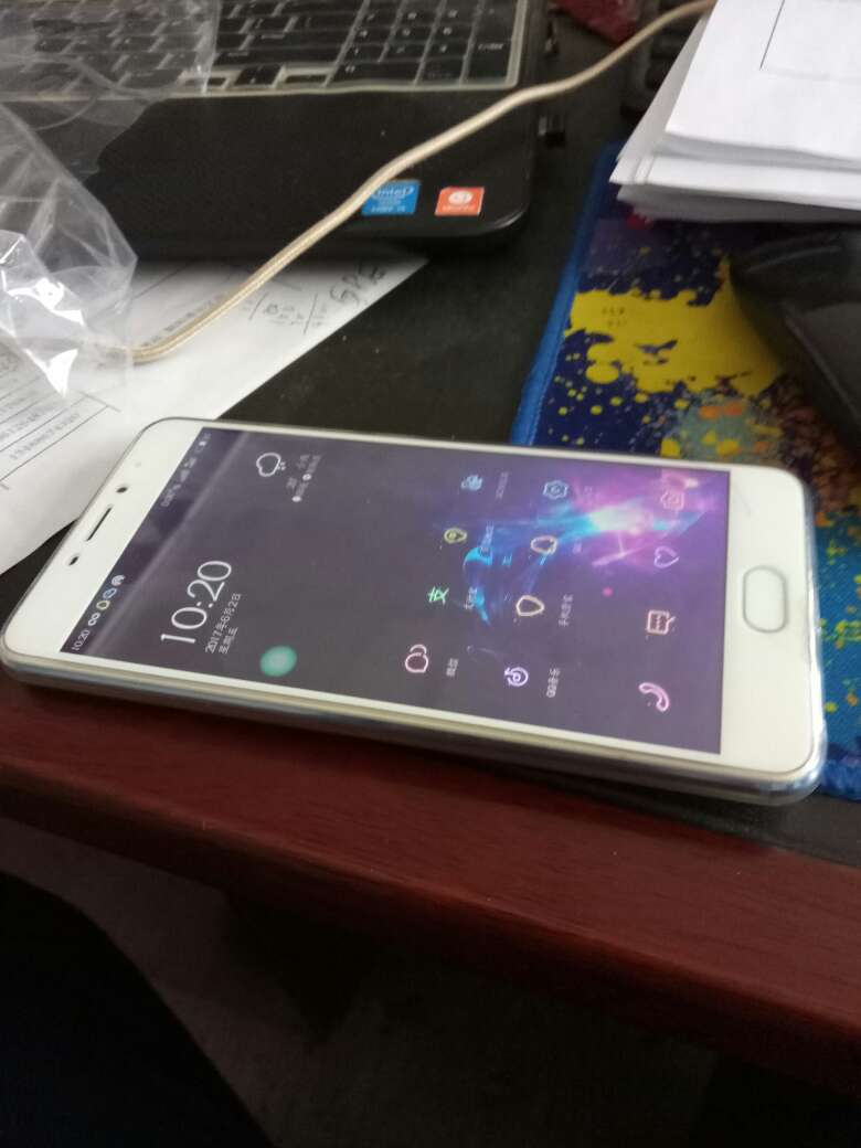 还好,还好,触摸还算灵敏