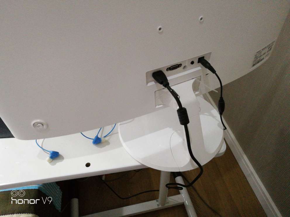 看着挺好,就一个小问题,支撑不怎么稳,不过方便和稳定确实不好平衡