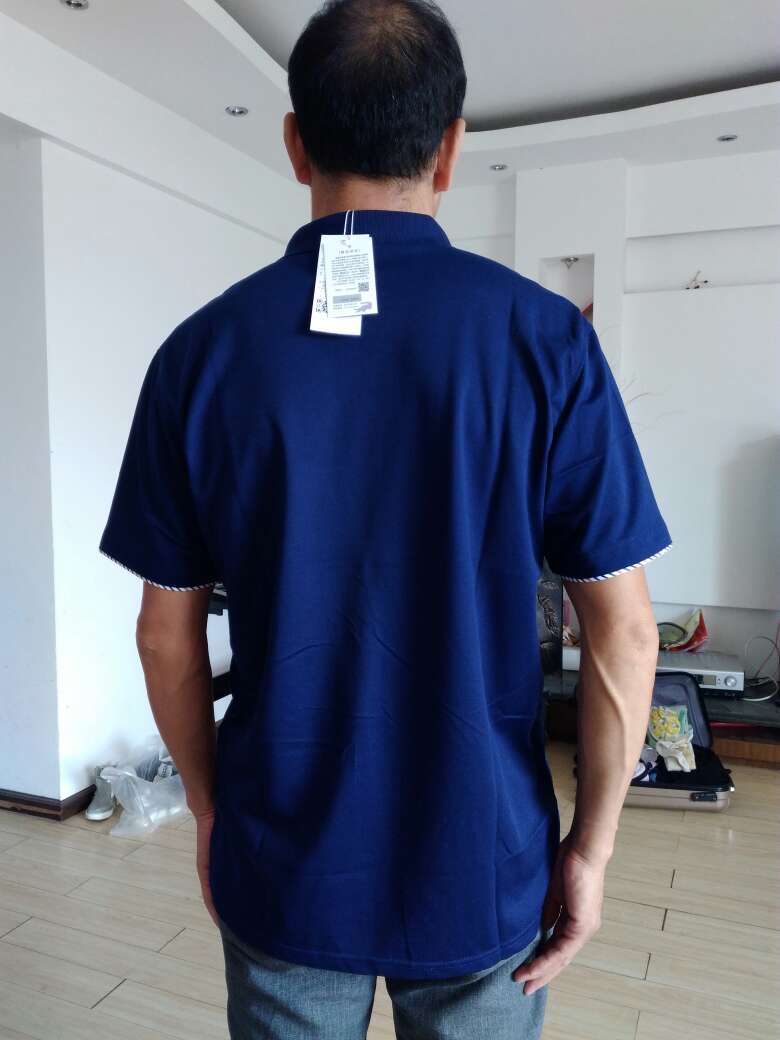 老公穿着挺舒服也合身,不错,快递也给力。