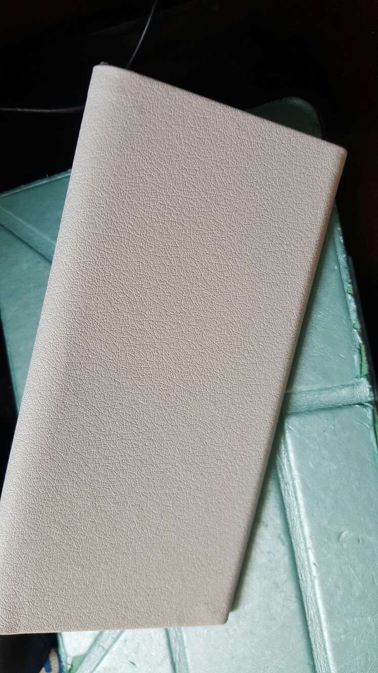 很轻,很实用,超喜欢。