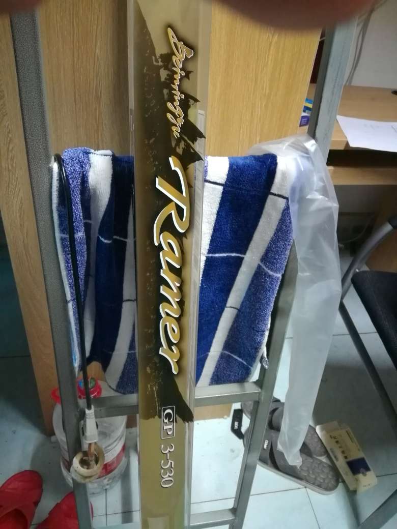 这次鱼竿很好,不像上次买的杆稍断了一节!