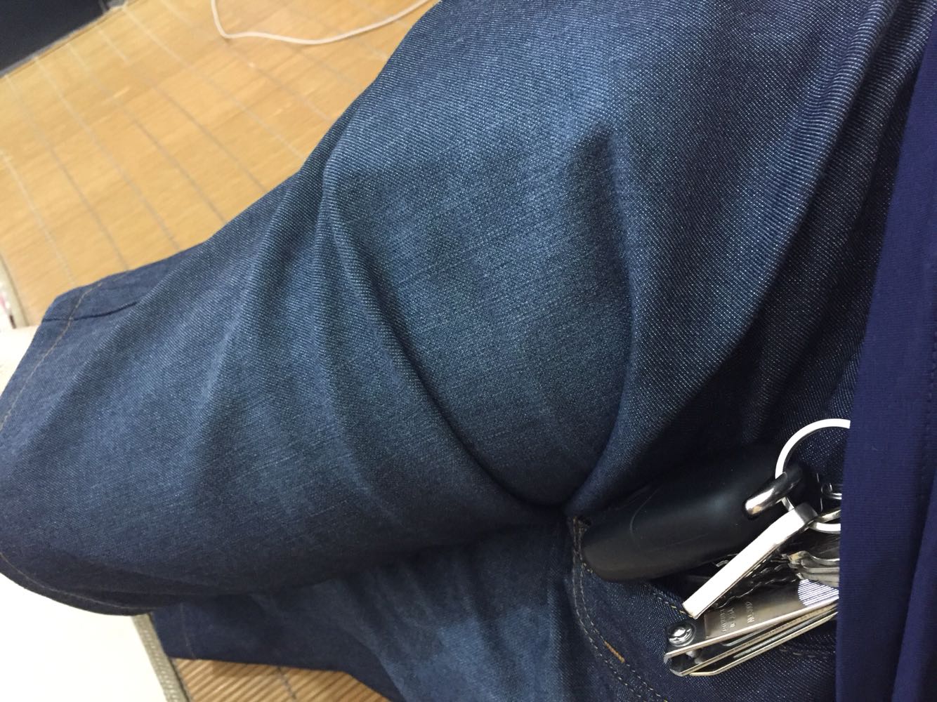 颜色有色差 做工可以