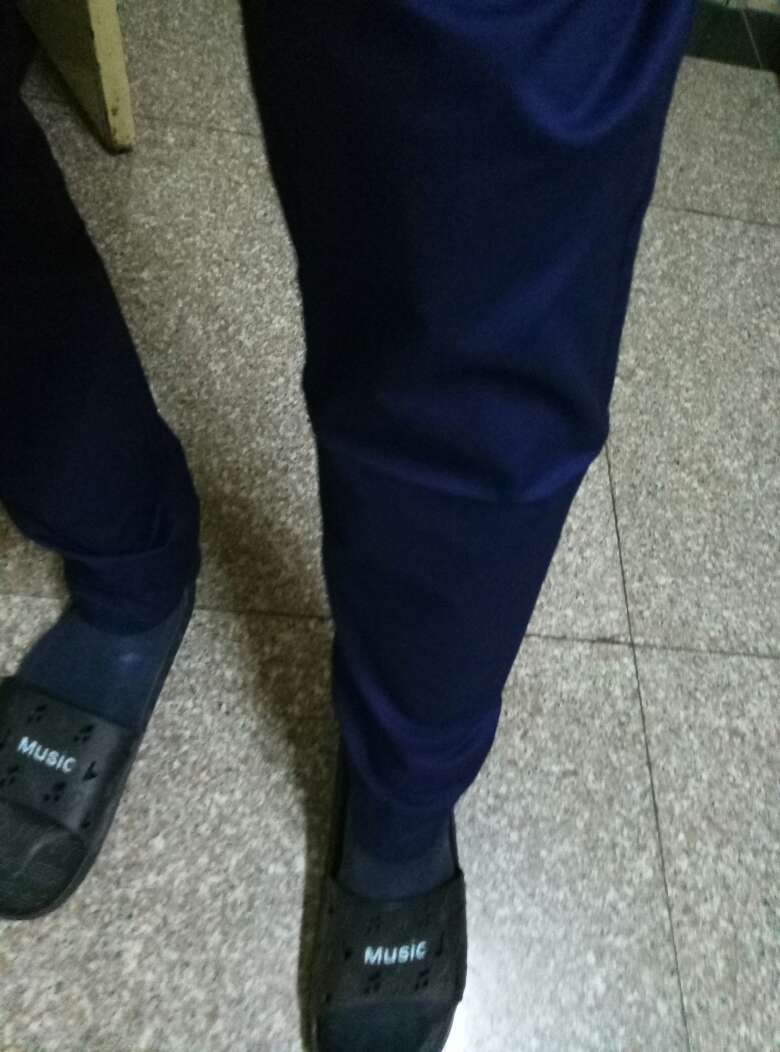 质量挺好的,是显瘦的款式