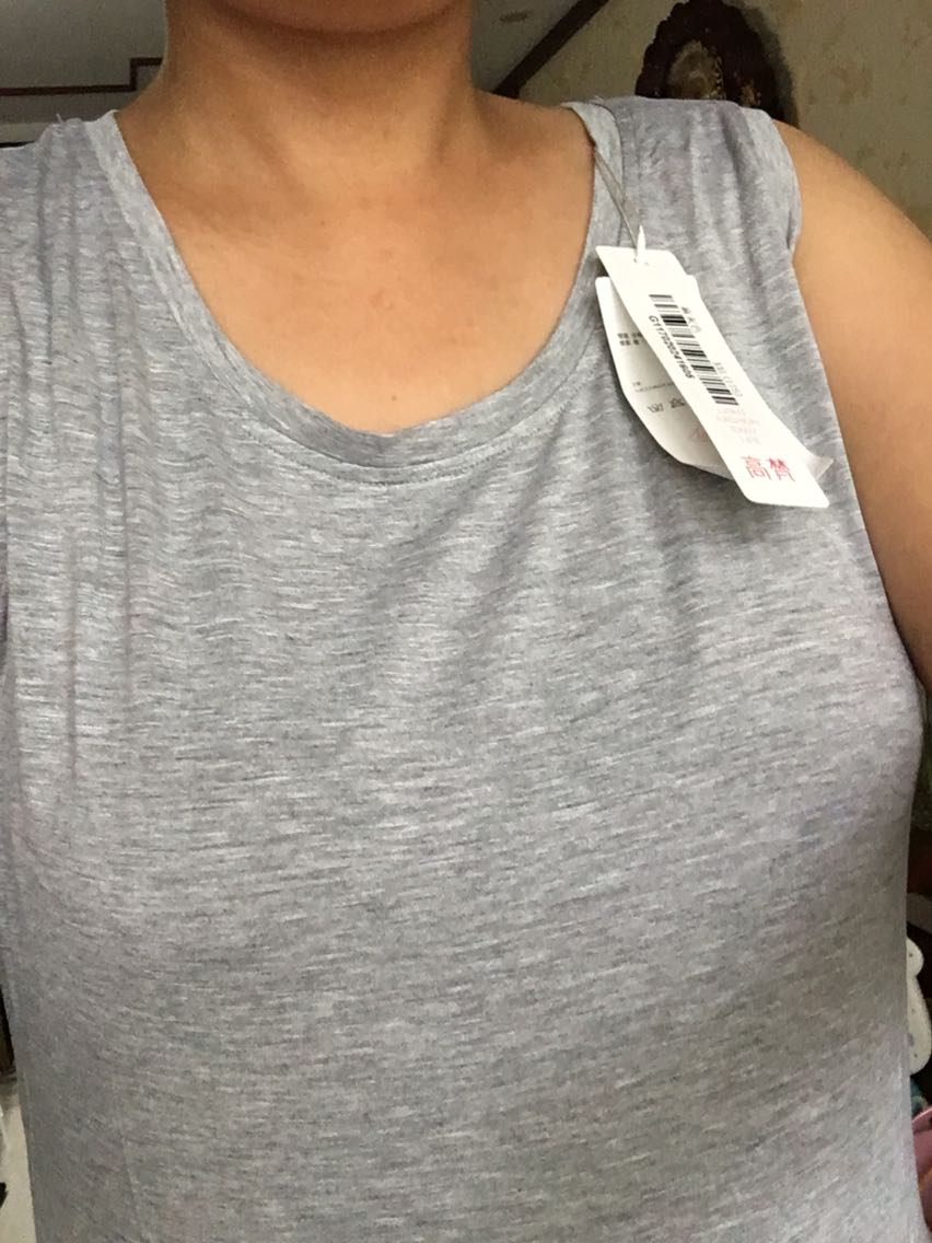 料子还不错 穿上很舒服 二十几元购入 还挺实惠 168高 140重 XL号合适