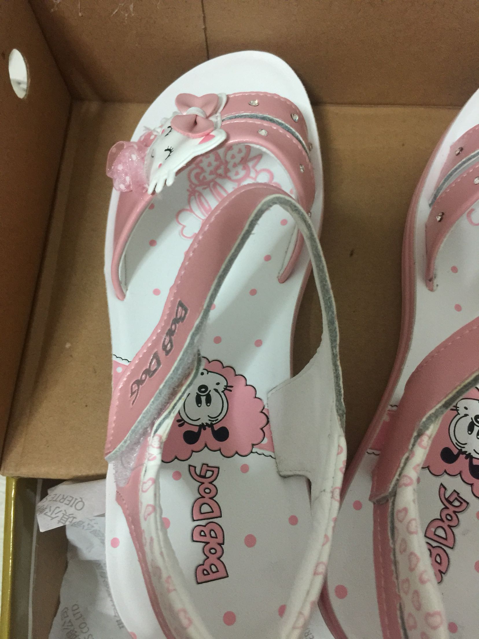 女儿很喜欢,好看价格不贵?