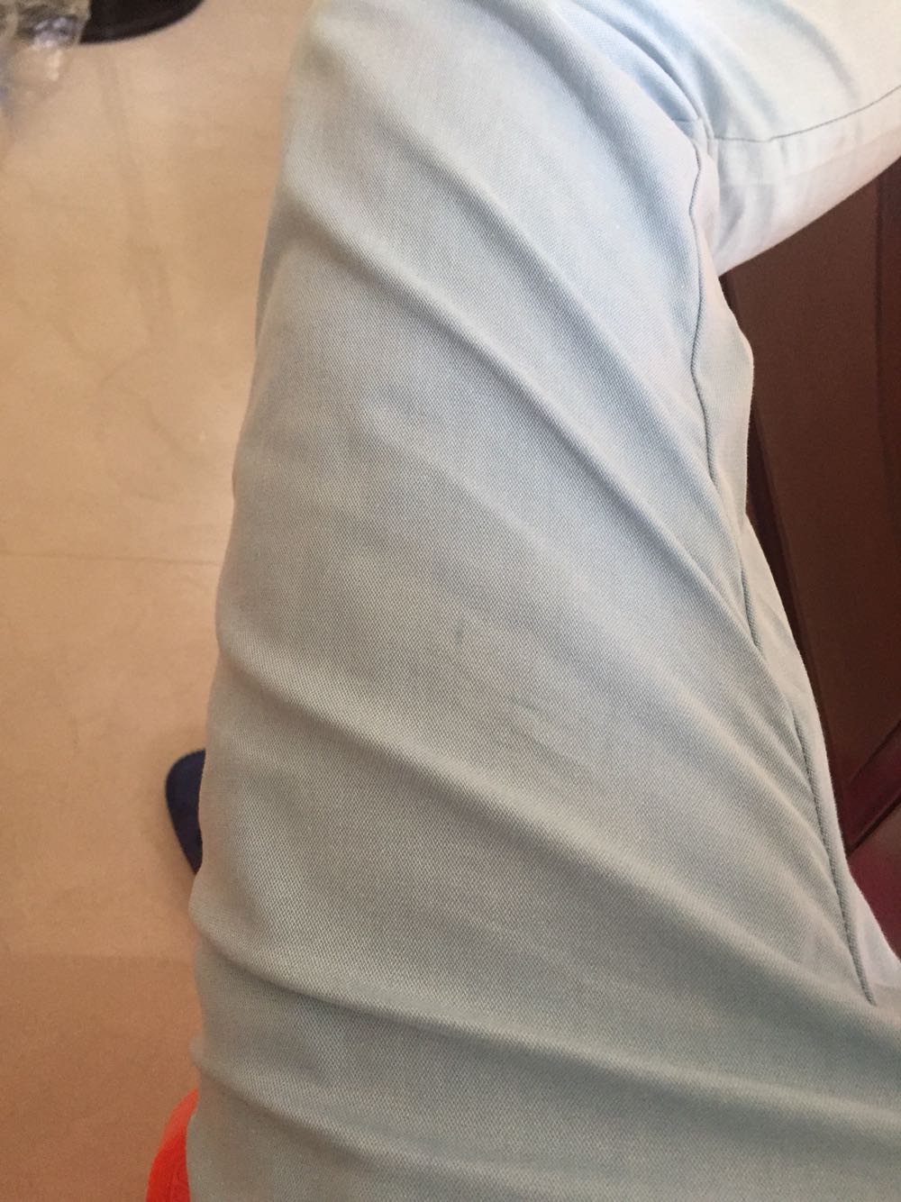 面料一般般。**,款式不错……颜色很好,没有色差……