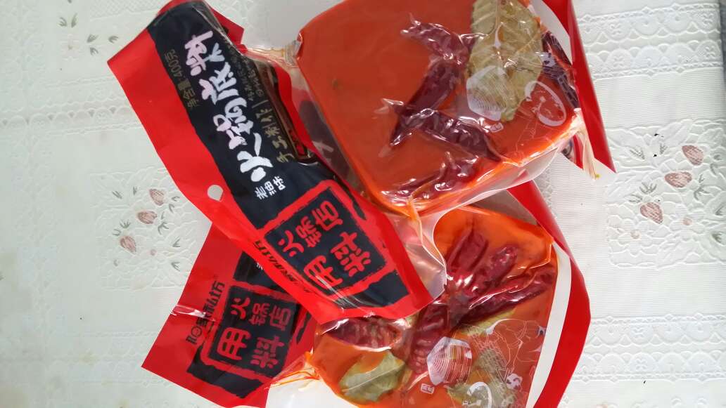 原来用过感觉不错,在超市搜到,下的单。对比其它快递方式,快递非常好!