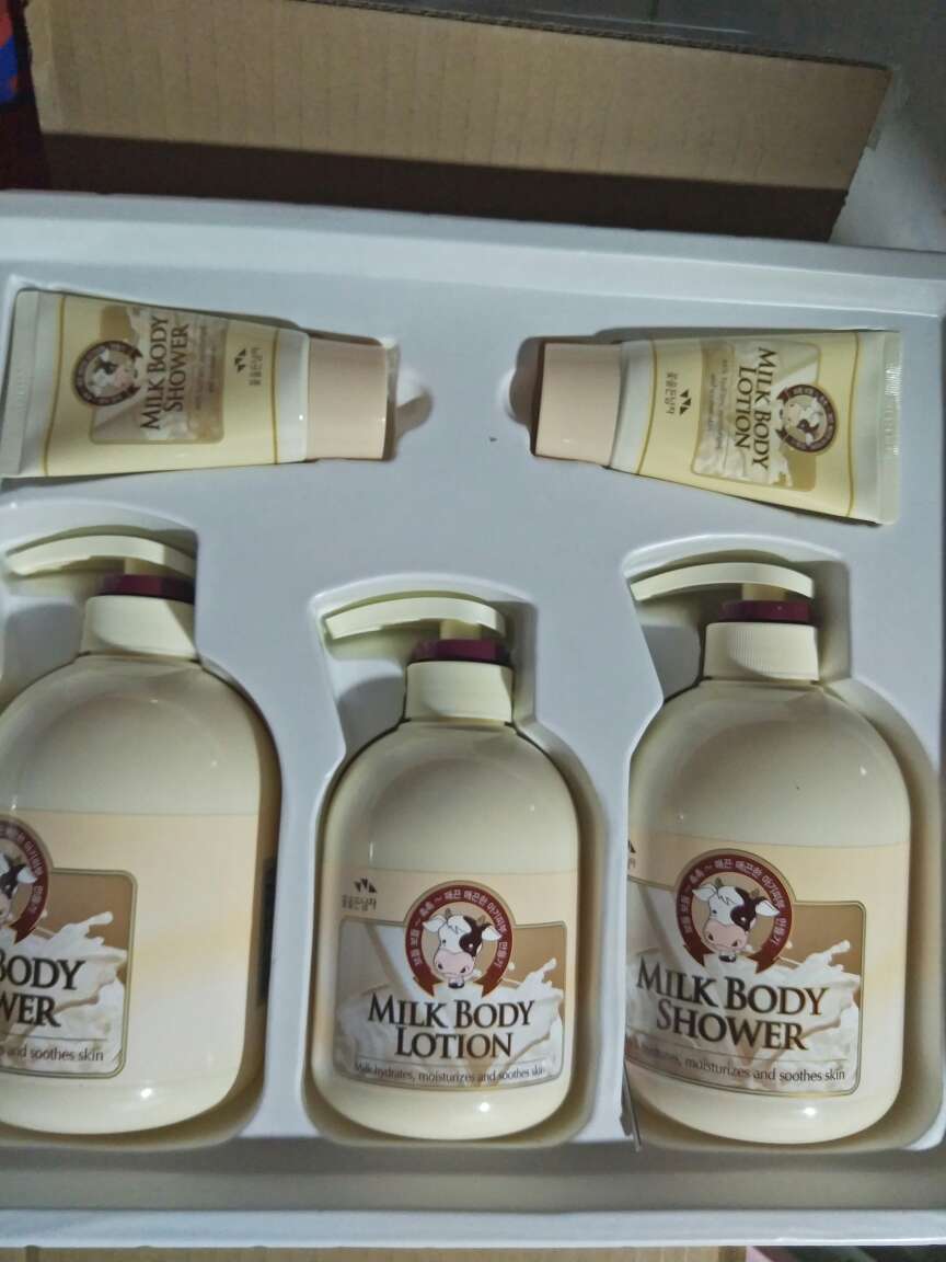 我已经中了的毒了,全都在上买的,东西都很不错的,快递员也很好,每次都送家门口,会一直支持的。