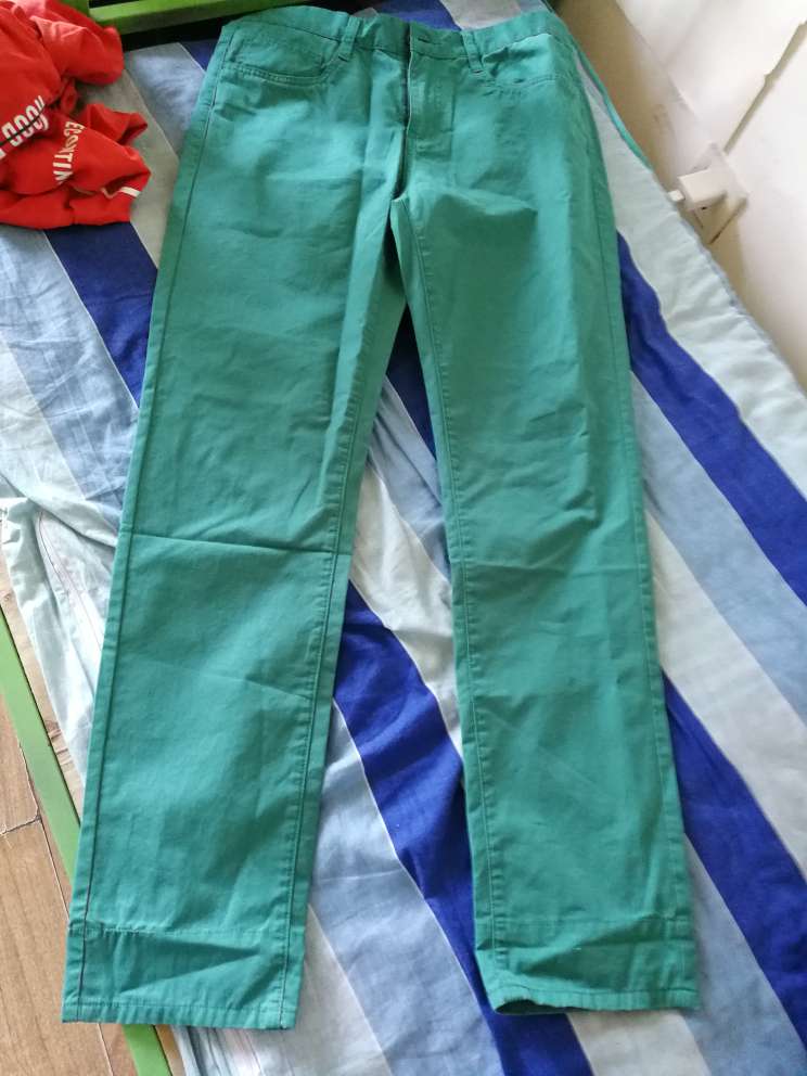 质量很好,我自己就是做服装的,我肯定知道质量好不好的,。