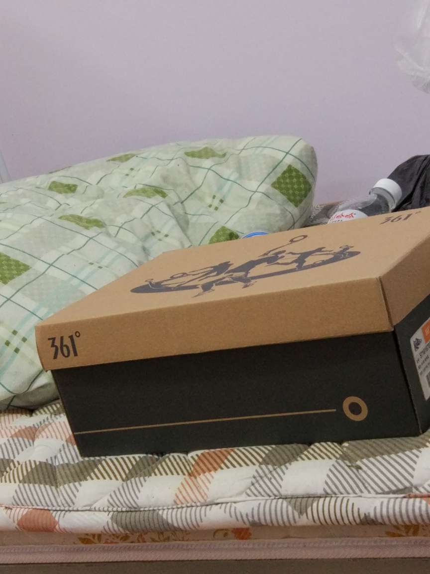 不错,送货超快,我一直穿361的鞋