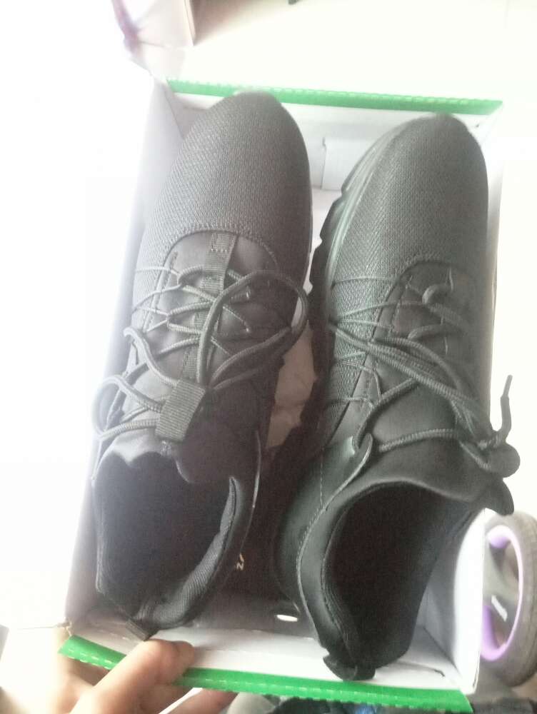 鞋子不错,款式还行,工作用所以买的黑色,下次有需要再来!
