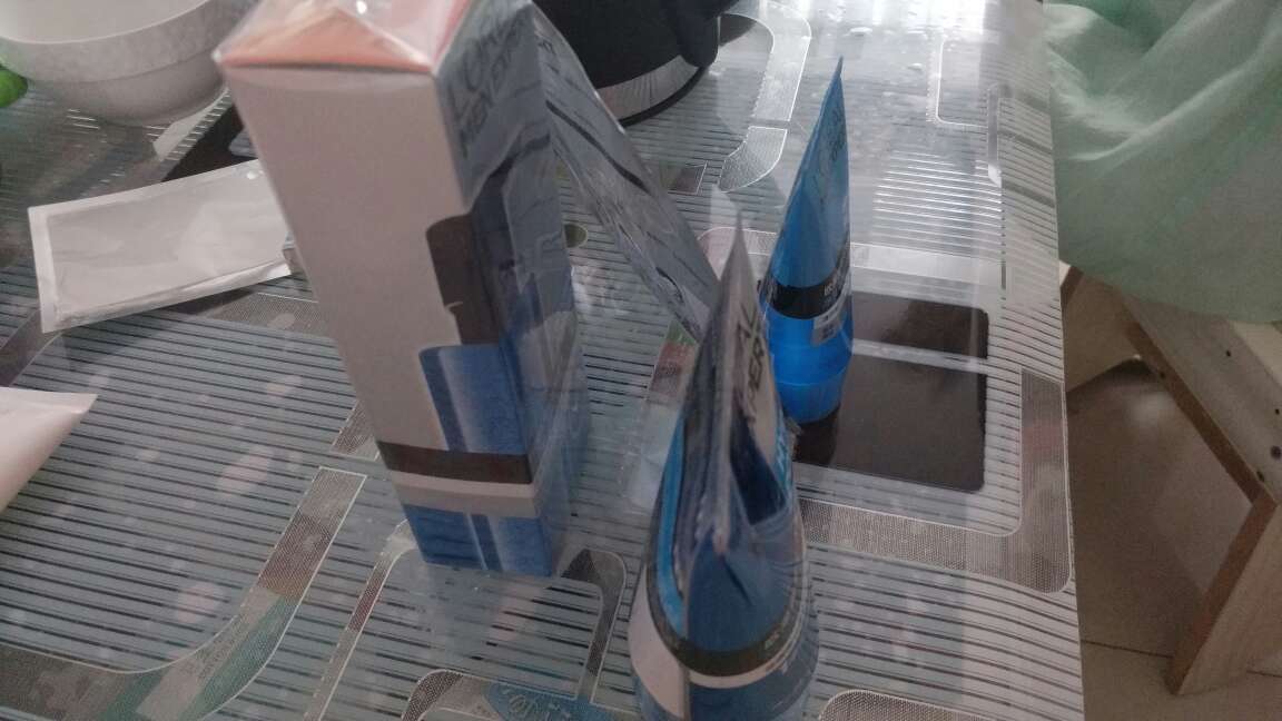 包装不错,完整,最新生产日期,用了感觉很好,以后经常用,
