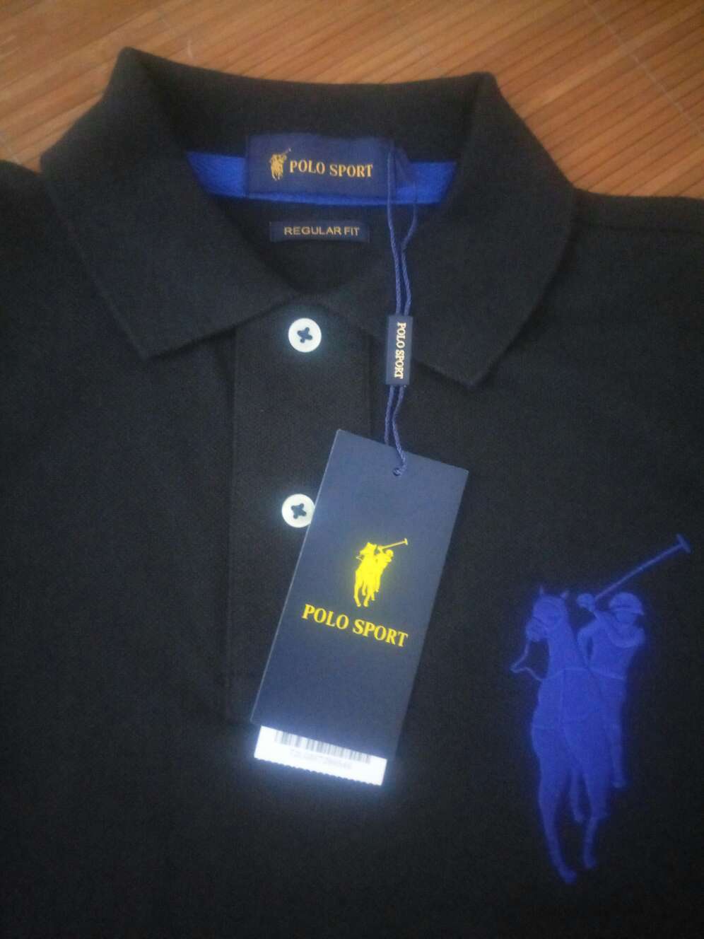 之前买大了的衣服换件到了,衣服品质很好,商家的售后服务更是没得说衣服吊牌让我剪下来了还能换件,自营店值得信赖!谢谢!