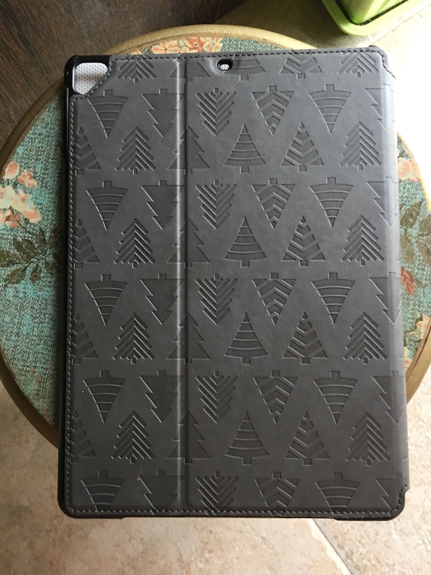 质量看着还不错,尺寸大小也合适,要是颜色多一些选择就好了