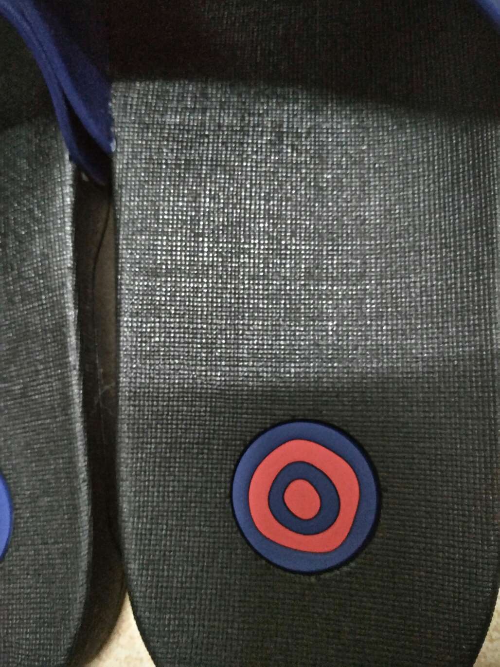 穿起来还比较舒服,不同的价格质量上还是有所提升。