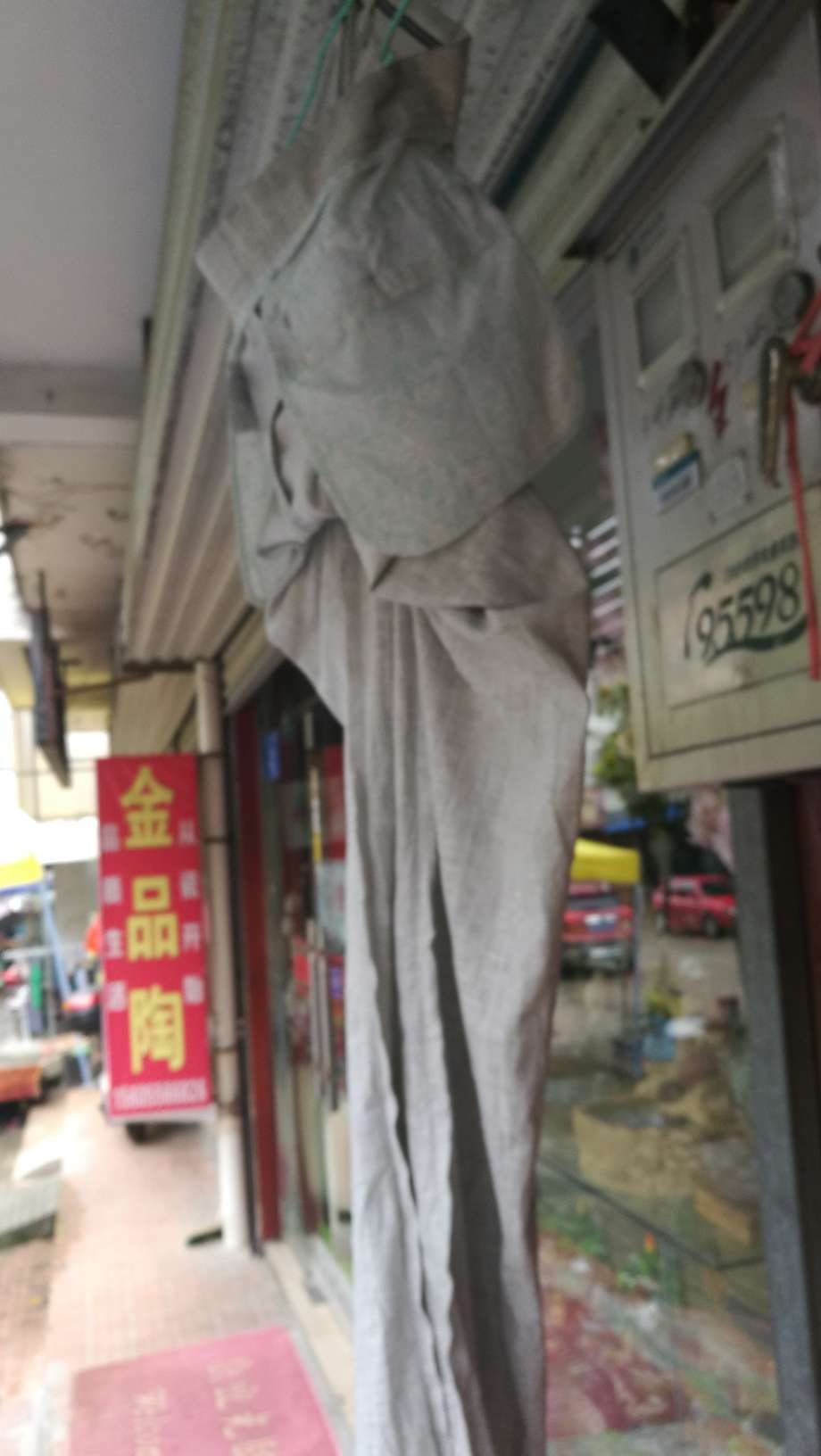 货物适逢大促倒是物超所值,但物流不给力,其他服务点赞。